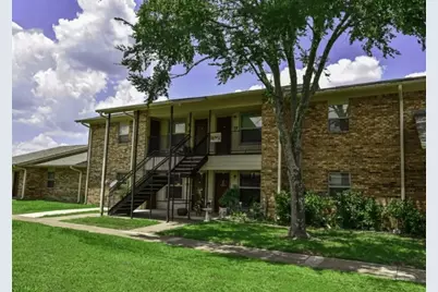 1301 W College St, Canton, TX 75103 - Photo 2