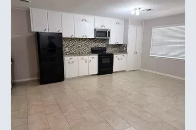 2728 Encino Avenue, Bay City, TX 77414 - Photo 2