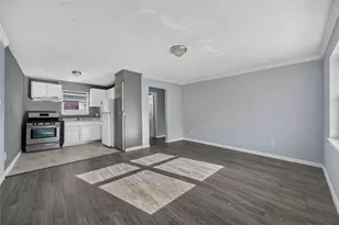5110 Wilmington St, Houston, TX 77033 - Photo 4