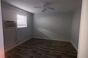 4626 Bell St, Houston, TX 77023 - Photo 6