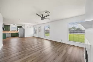 3116 Meadow Bay Dr, Dickinson, TX 77539 - Photo 8