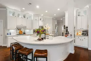 27 Wooded Path Pl, The Woodlands, TX 77382 - Photo 12