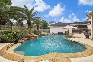 5919 Majestic Pines Dr, Kingwood, TX 77345 - Photo 2