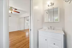 1124 Springrock Ln, Houston, TX 77055 - Photo 6