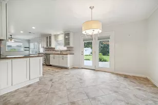 1124 Springrock Ln, Houston, TX 77055 - Photo 4