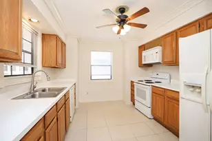 2937 Michaux St, Houston, TX 77009 - Photo 10