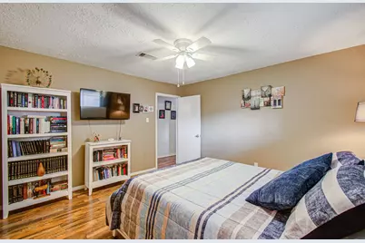 1920 Lazy Creek Lane, Pearland, TX 77581 - Photo 20