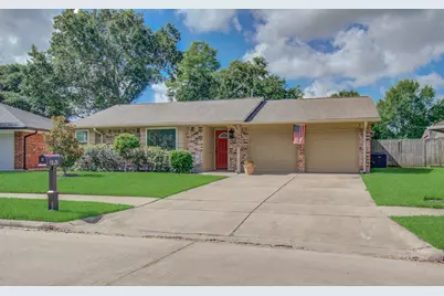 1920 Lazy Creek Lane, Pearland, TX 77581 - Photo 2