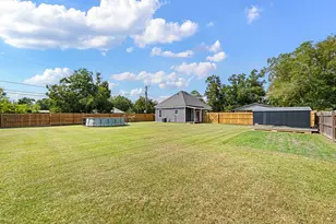 193 Elm St, Blessing, TX 77419 - Photo 20
