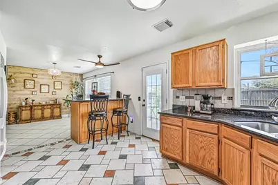 4009 Spring Branch Drive E, Pearland, TX 77584 - Photo 12