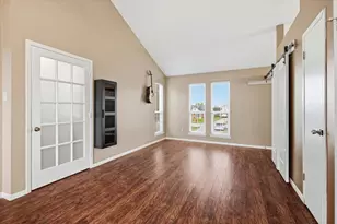 12114 Cherry Point Dr, Mont Belvieu, TX 77535 - Photo 22