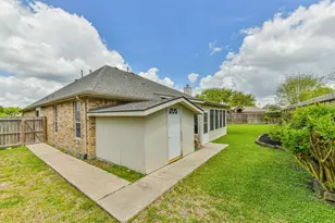 2301 Da Vinci Dr, Pearland, TX 77581 - Photo 38