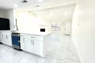 12407 Mistymont Dr, Houston, TX 77070 - Photo 2