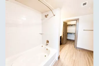 2910 Milam St Street #1426, Houston, TX 77006 - Photo 10