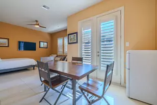 10929 Upland Park, Houston, TX 77043 - Photo 12