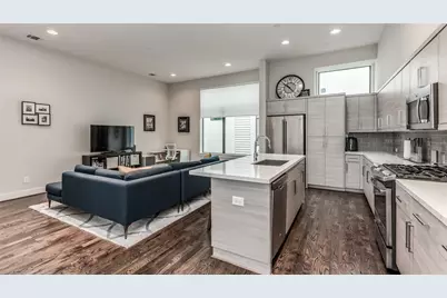 1004 California Street #402, Houston, TX 77006 - Photo 8