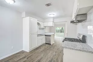 7911 Battleoak Dr, Houston, TX 77040 - Photo 6