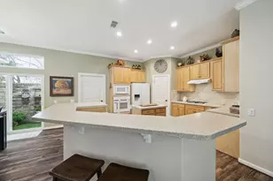 167 E Northcastle Cir, Conroe, TX 77384 - Photo 4