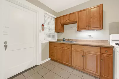 4728 Avenue R 1/2, Galveston, TX 77551 - Photo 34
