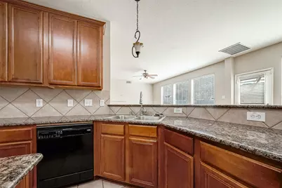 2118 Long Trail Path Court, Spring, TX 77373 - Photo 12