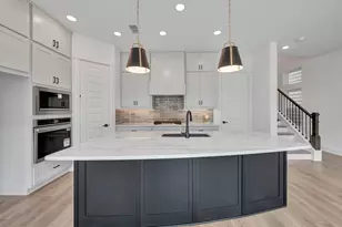 16039 Mason Run Dr, Houston, TX 77079 - Photo 16