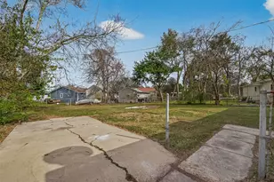 1221 Parkway St, Baytown, TX 77520 - Photo 24