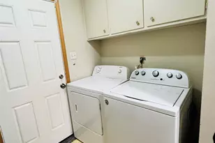 9442 Neuens Rd, Houston, TX 77080 - Photo 10