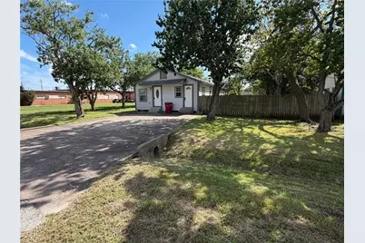 211 S Avenue C, Freeport, TX 77541 - Photo 30