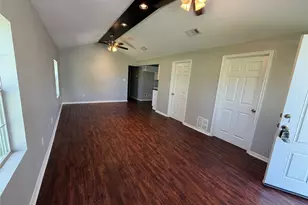 211 S Avenue C, Freeport, TX 77541 - Photo 4