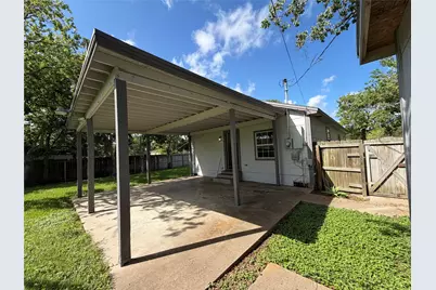 211 S Avenue C, Freeport, TX 77541 - Photo 24