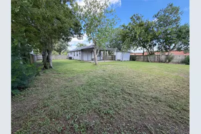 211 S Avenue C, Freeport, TX 77541 - Photo 28