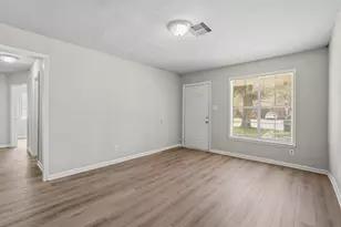 2401 Windsor Ln, Pasadena, TX 77506 - Photo 4