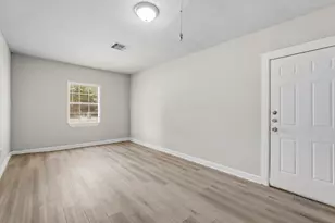 2401 Windsor Ln, Pasadena, TX 77506 - Photo 10