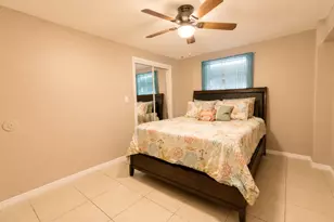 579 Warsaw St, Bayou Vista, TX 77563 - Photo 12