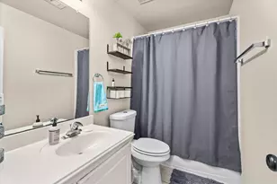 31 Endor Forest Pl, The Woodlands, TX 77382 - Photo 38