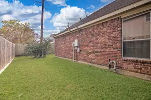 4207 Joshua Cir, Houston, TX 77014 - Photo 36