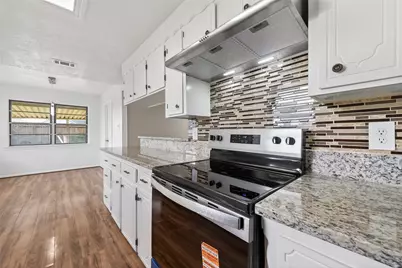 8401 Hanfro Lane, Houston, TX 77088 - Photo 20