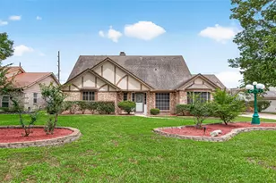 607 E Cypresswood Dr, Spring, TX 77373 - Photo 2