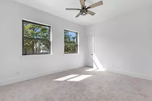 811 Woodstock St, Bellaire, TX 77401 - Photo 32