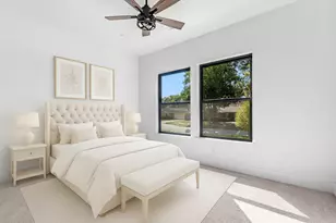 811 Woodstock St, Bellaire, TX 77401 - Photo 24