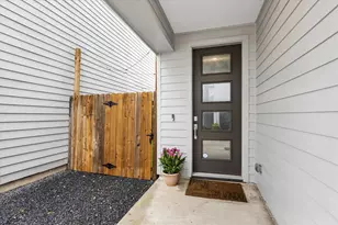 1310 Hussion St, Houston, TX 77003 - Photo 6