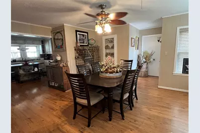 236 W Glenn Street, Bellville, TX 77418 - Photo 4