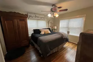 236 W Glenn St, Bellville, TX 77418 - Photo 8