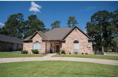77 Panorama Drive, Conroe, TX 77304 - Photo 2