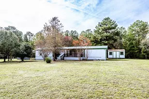 400 Marina Dr, Trinity, TX 75862 - Photo 1