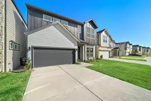 8510 Morning Melody Dr, Houston, TX 77063 - Photo 2