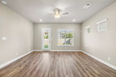 8510 Morning Melody Drive, Houston, TX 77063 - Photo 6