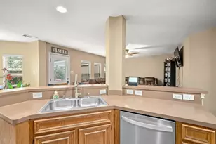 15906 Lost Anchor Way Ln, Houston, TX 77044 - Photo 8