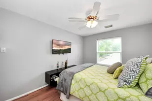 8910 Burleson Ct, Houston, TX 77064 - Photo 36