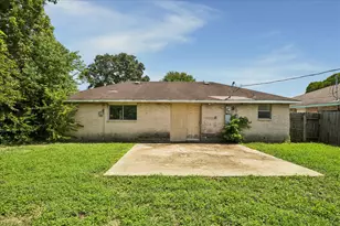 4938 Glenridge St, Houston, TX 77053 - Photo 10